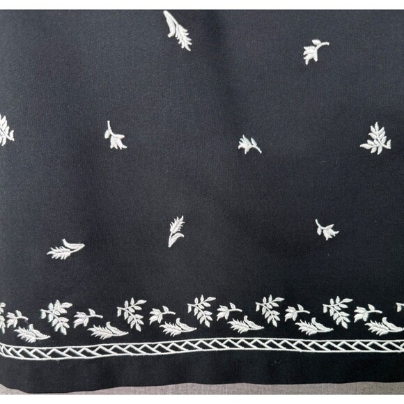Coldwater Creek Side Zip Maxi Skirt Size XL Black White Floral Embroidery - Picture 5 of 7